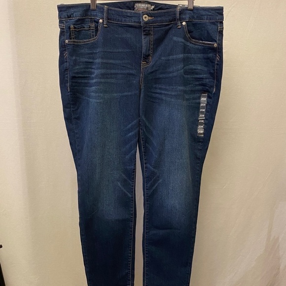 Torrid 20 NWT Boyfriend Straight Jeans Mid Rise Womens Stretch New With Tags - Picture 14 of 16